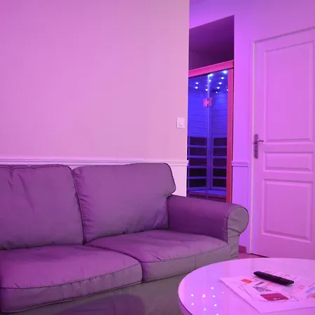 Eaux Bed & Breakfast 4*