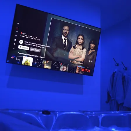 Eaux Bed & Breakfast 4*