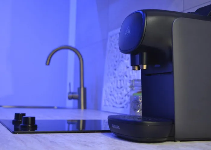 Eaux Bed & Breakfast 4*