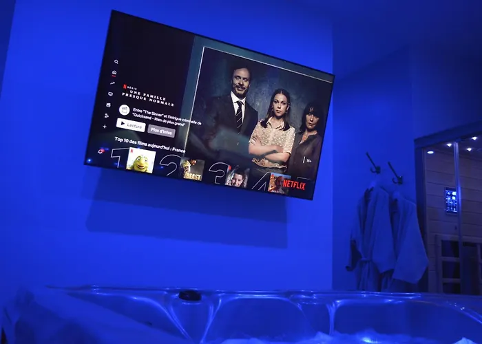 Eaux Bed & Breakfast 4*