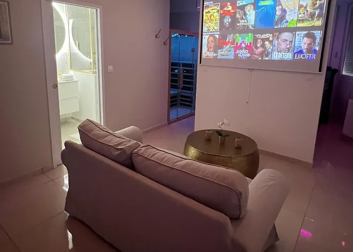 Eaux Bed & Breakfast